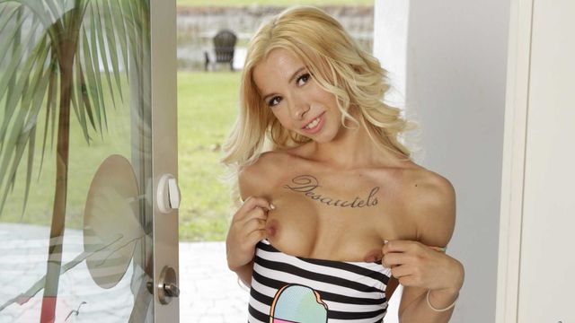 Pin-up Kenzie Reeves - xxx primo piano - Cum Fiesta