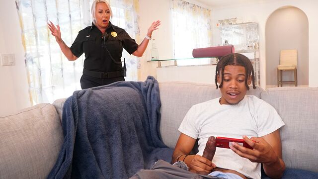 कामुक Lieutenant Bella Lexi - MILF अश्लील - Mom Is Horny