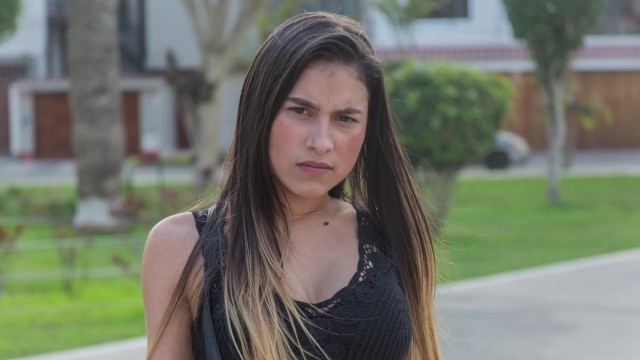 Pornografía de la peluda muñeca de morena 