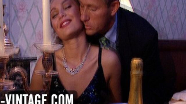 Rodaje de coño peludo protagonizado por la sofisticada Laure Sainclair