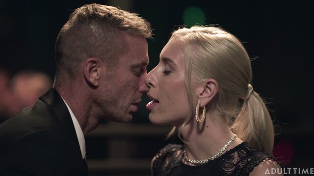 Bundão cena da saltitante Kay