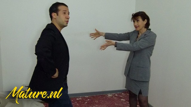 Sophie Pasteur e Sophie em bolha na bunda gravação no Mature NL