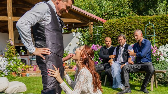 Rocking Charlie Red's family xxx