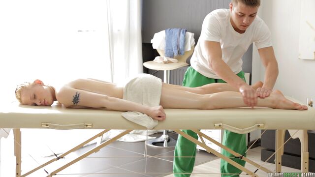 Rub A Teen - acción de culo grande