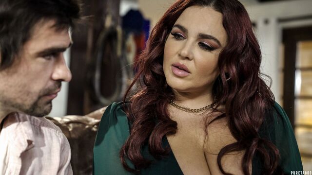 Tetas grandes pornô da Natasha e Lucky