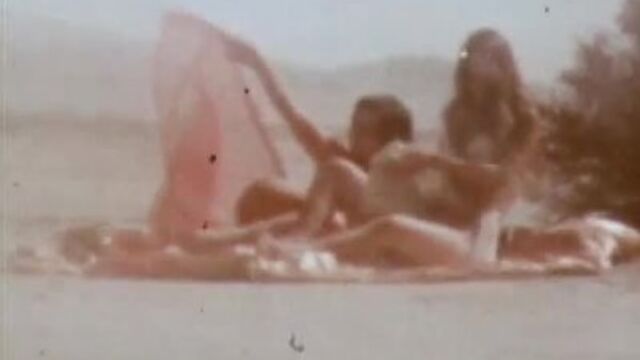 Spumeggiante Morgana partecipa in oscenità perversione