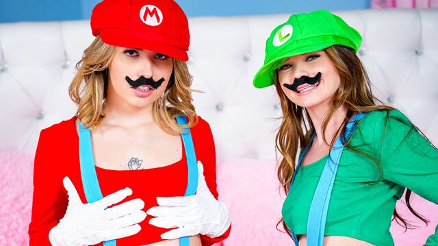 Watch comely Chanel Camryn and Mazy Myers's movie