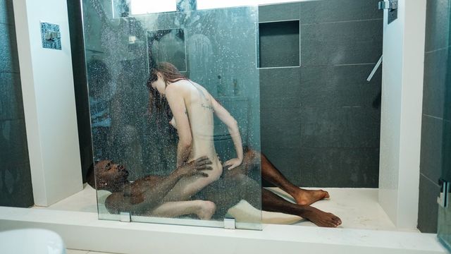 Beauteous Haley Reed's long legs smut