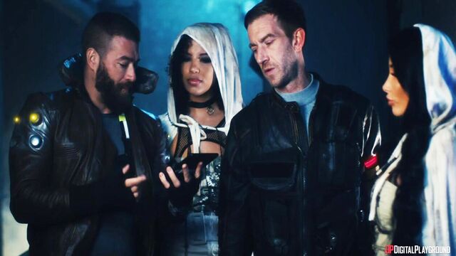 Contenido de polla grande protagonizado por la ideal Clea Gaultier y Romy Indy