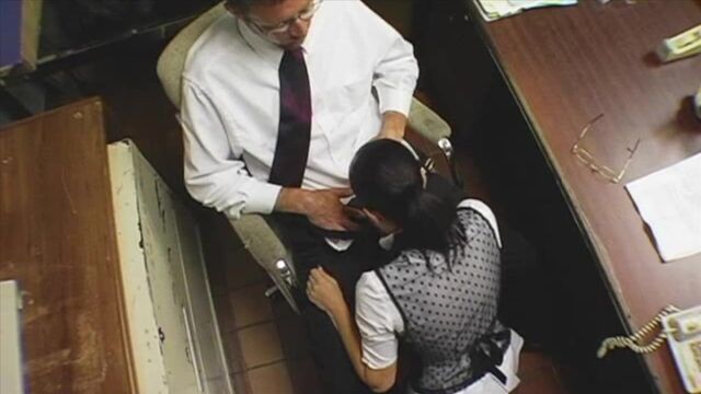 Brandi Belle presenta película con las jefe de Brandi Belle