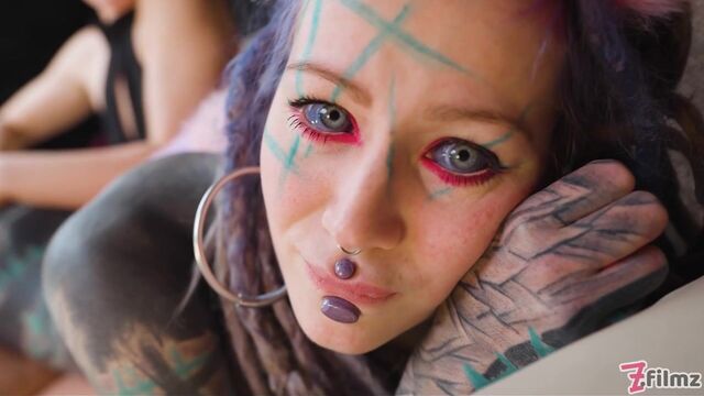 Outstanding Miss Flora and Anuskatzz - shaved action - z-filmz-originals