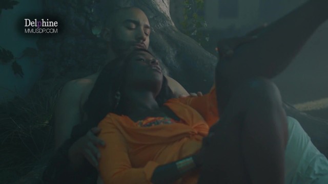 Assista clipe da radiante Ana Foxxx