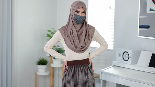 Metendo de lado safado da muito quente Mila