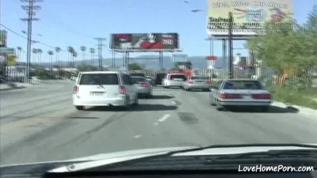 Puppenhafte Schlampe - Blowjob Fickfilm - Love Home Porn