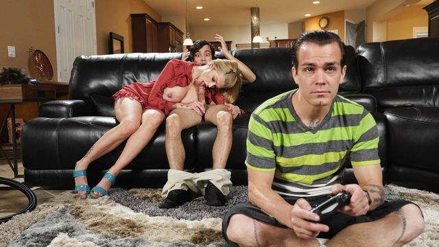 Mommy Got Boobs - punhetas gravação