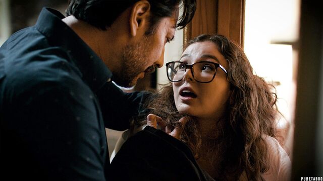 Leana Lovings में बड़े स्तन ट्रेलर Pure Taboo द्वारा