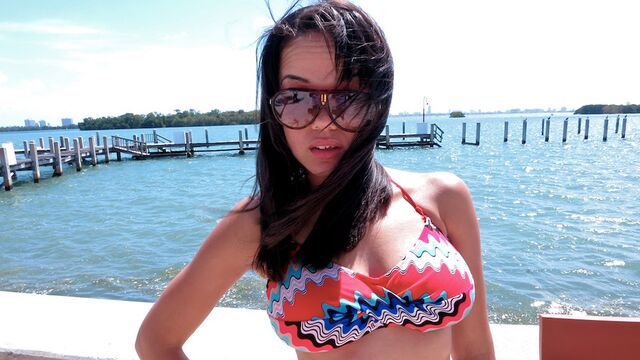 Mira adelanto con la preciosa Stacey Foxxx