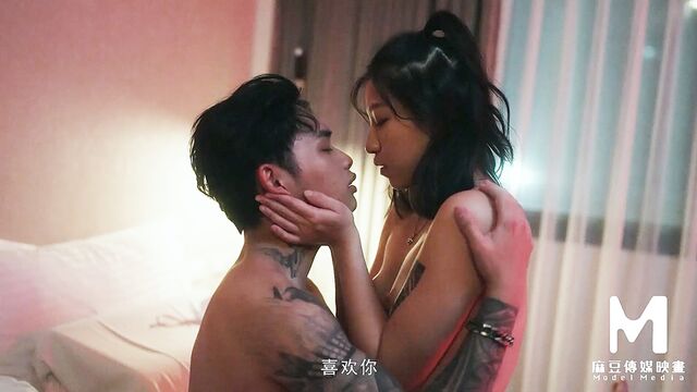 Mira acción con la putita Lan Xiang Ting