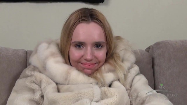 ATK Hairy présente scène gode de Daniella