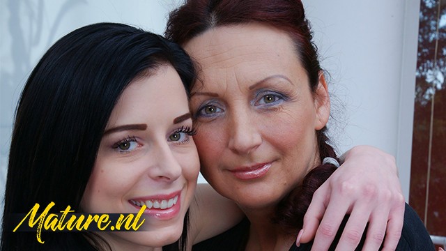 Adolescente delícia com sortuda Daniella Rose do Mature NL