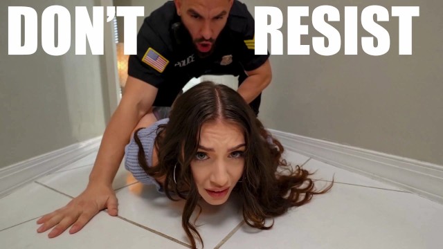 Peter Green em tatuagem cena no Aggressive Porn