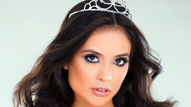 Jynx Maze en porno de culo grande de Anal Trixxx