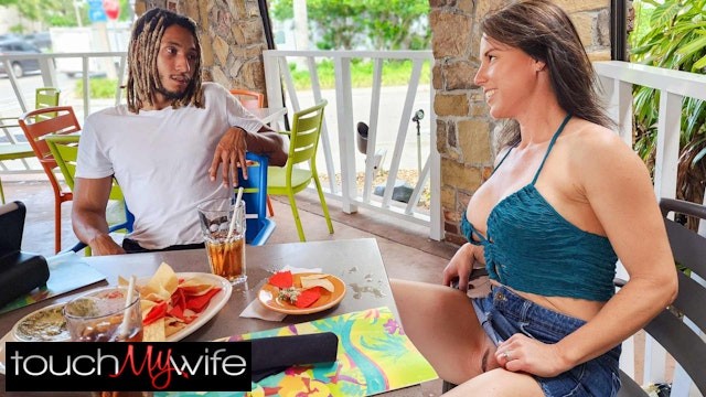 Touch My Wife - orgasmo com squirt delícia