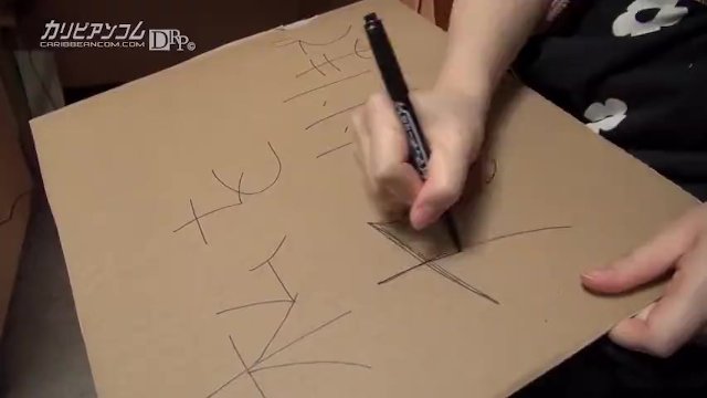 Pornografía con la elegante damisela con chupando coños de Caribbeancom