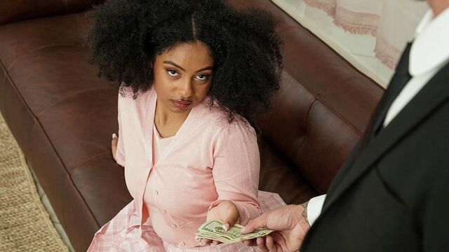 लंबे बाल xxx My BabySitters Club से सुरीली  Hadiya Honey के साथ