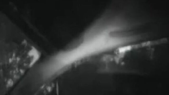 Heiße Frauenzimmer in der Hauptrolle in Hausgemacht Fickfilm