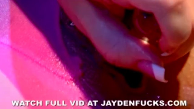 Jayden Jaymes em tetas grandes cena no PUBA