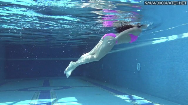 La coqueta Jessica Lincoln - xxx de mujer sola - Underwater Show