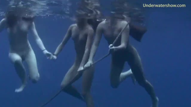 La ganadora nena - clip de amateur - Underwater Show
