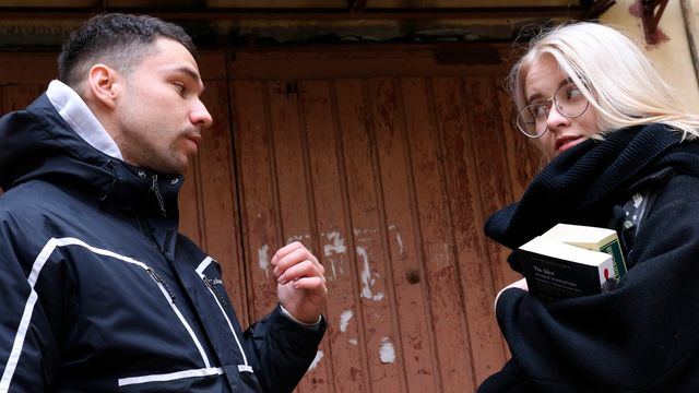 Clockwork's in the bed trailer