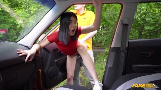 Aristocratic Lady Dee - long legs porn - Fake Driving School