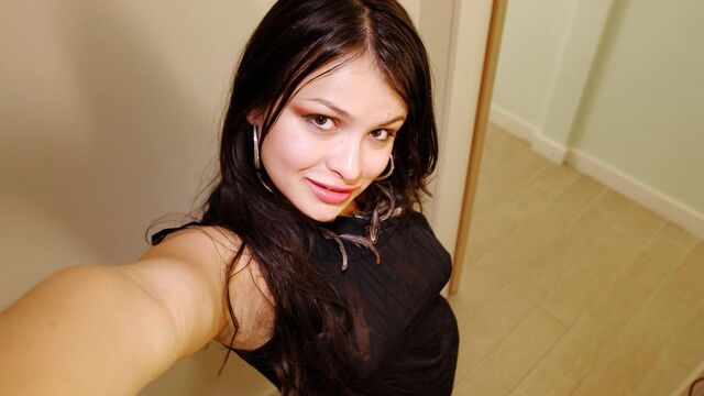 She's New präsentiert Sadine G's Cowgirl Fickfilm