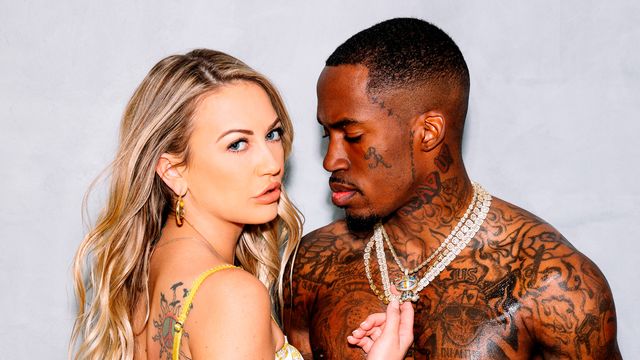 L'idéale Adira Allure dans scène par derrière