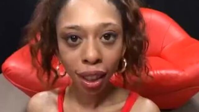 Film double péné de la lascive pute 