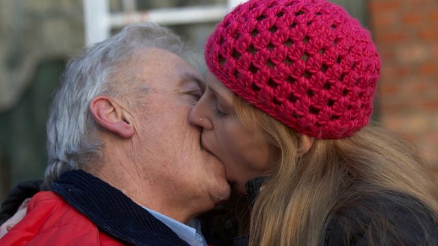 La sofisticada Olga Bartz en tráiler de jovencitas