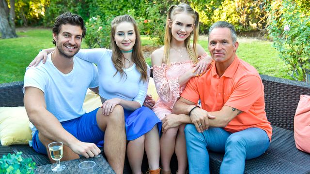 Athena Faris और Esperanza Del Horno में हाथ से काम अश्लील Daughter Swap द्वारा