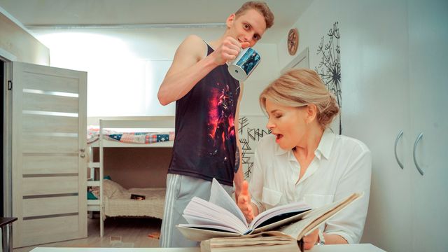 Xxx de estilo perrito protagonizado por la salvaje Noname