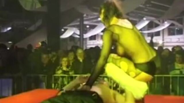 Extreme Movie Pass présente vidéo cul arrondi de Angel Dark