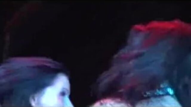 दिलकश लवबर्ड का अश्लील देखें