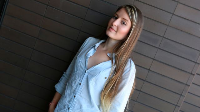 सोफे में दृश्य Colombia Fuck Fest से कठोर  Catalina Bolivar के साथ