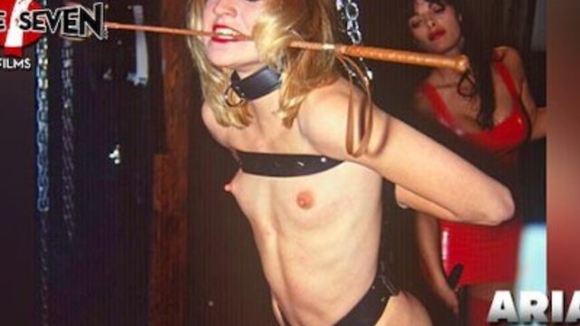 Bruce Seven Films présente vidéo fétiche de Tammi Ann et Ariana