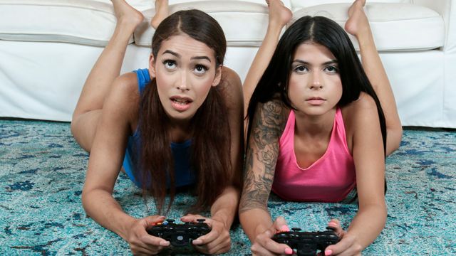 Notable Kitty Catherine and Sadie Pop at reverse cowgirl smut