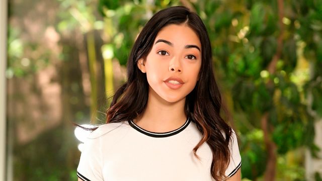 बेंडी  Harmony Wonder में बाजूक चुदाई क्रिया