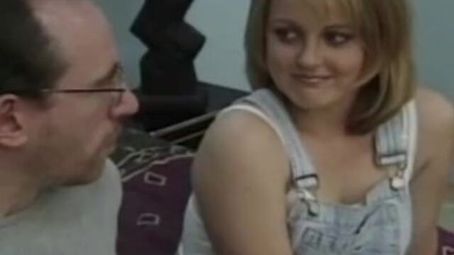 अद्वितीय प्रेमिका - तीनलोगों की चुदाई विड. - Ed Powers