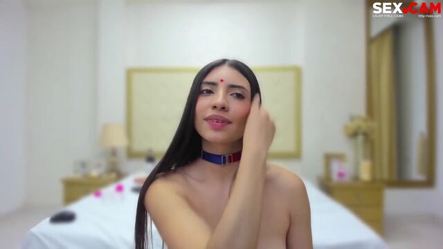 La energética India - escena de piernas largas - Sex.Cam