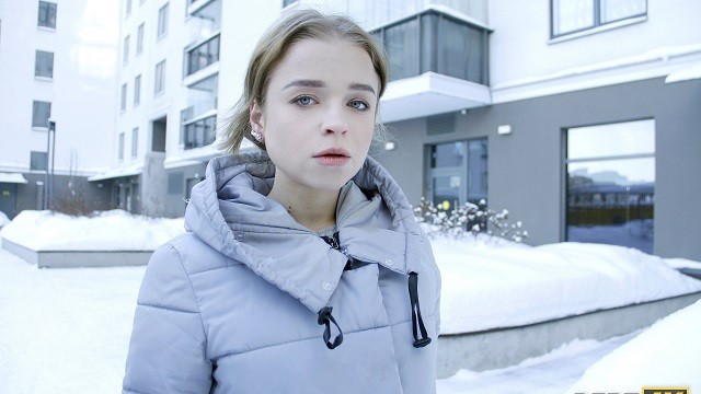 Debt4k apresenta duro clipe da empregada